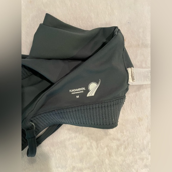 EUC Fundamental Performance Bra, size medium, green color - Picture 3 of 5